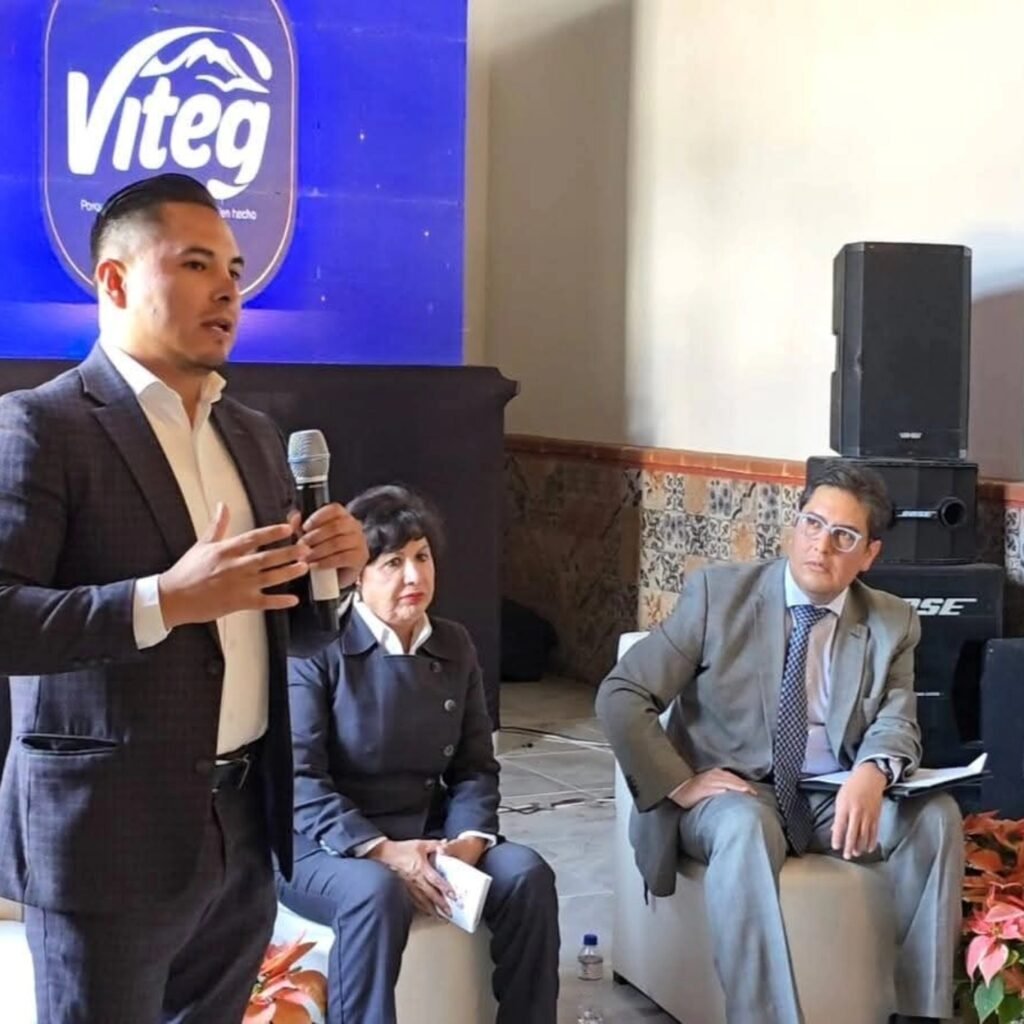 Dr. Carlos Eric Ixtlapale Carmona - Notario 3 - Huamantla